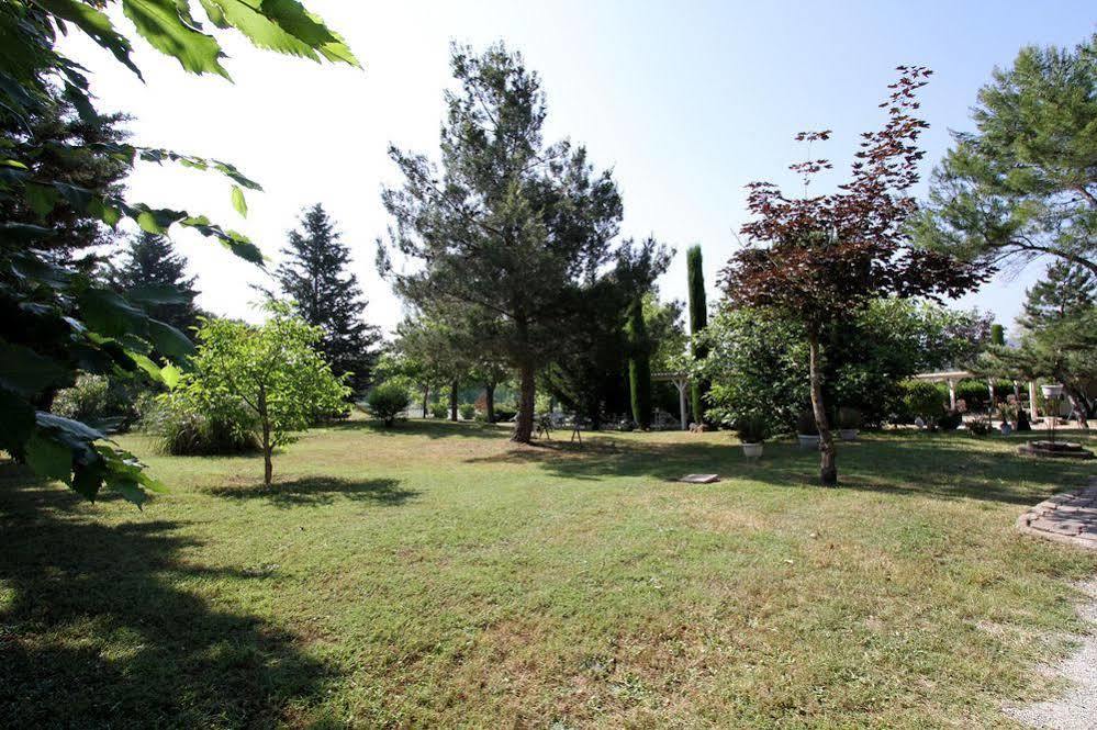 Auberge Des Pins Tourrettes Kültér fotó