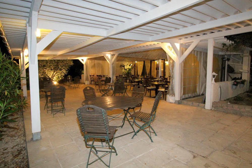 Auberge Des Pins Tourrettes Kültér fotó