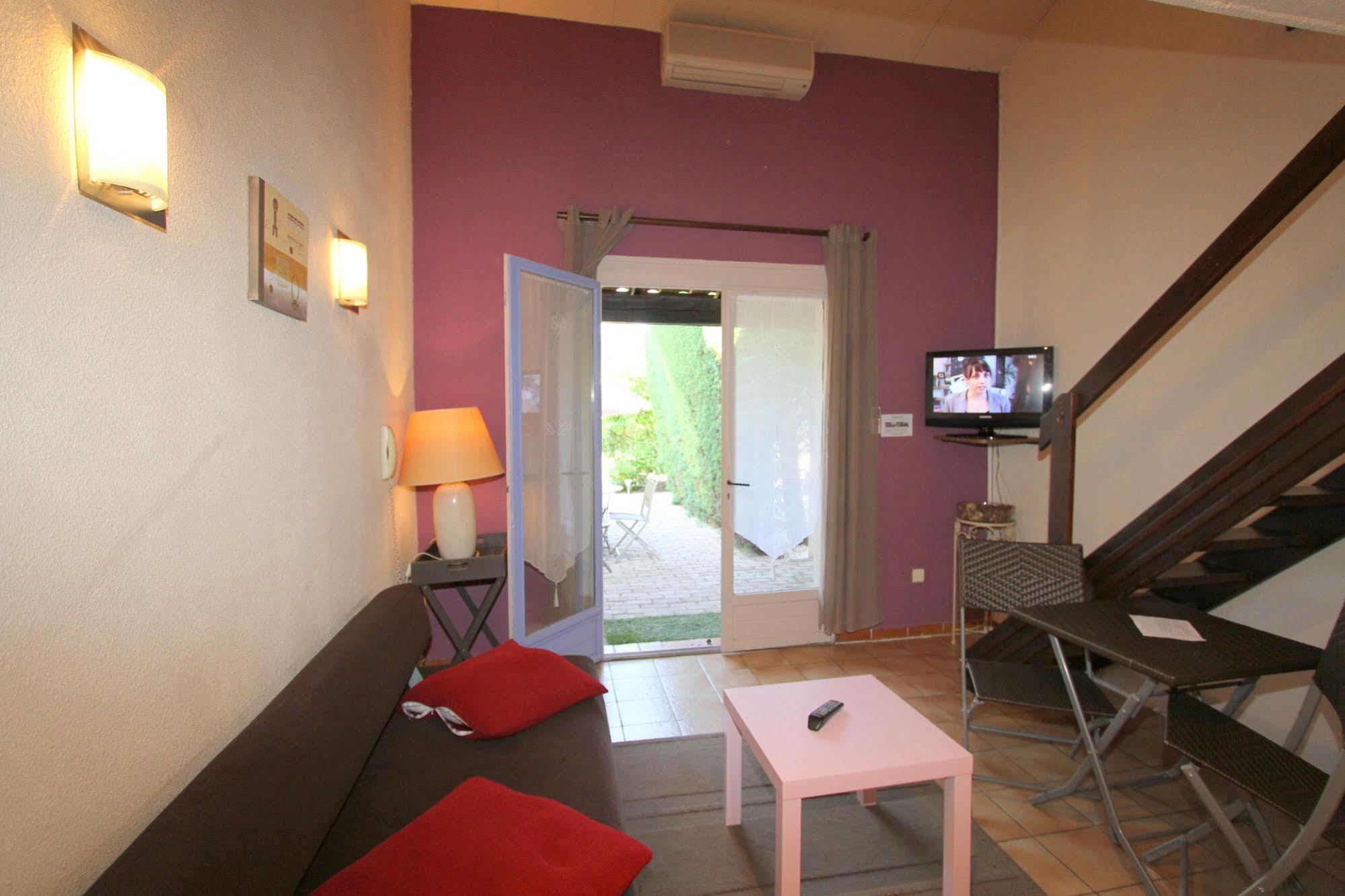 Auberge Des Pins Tourrettes Kültér fotó