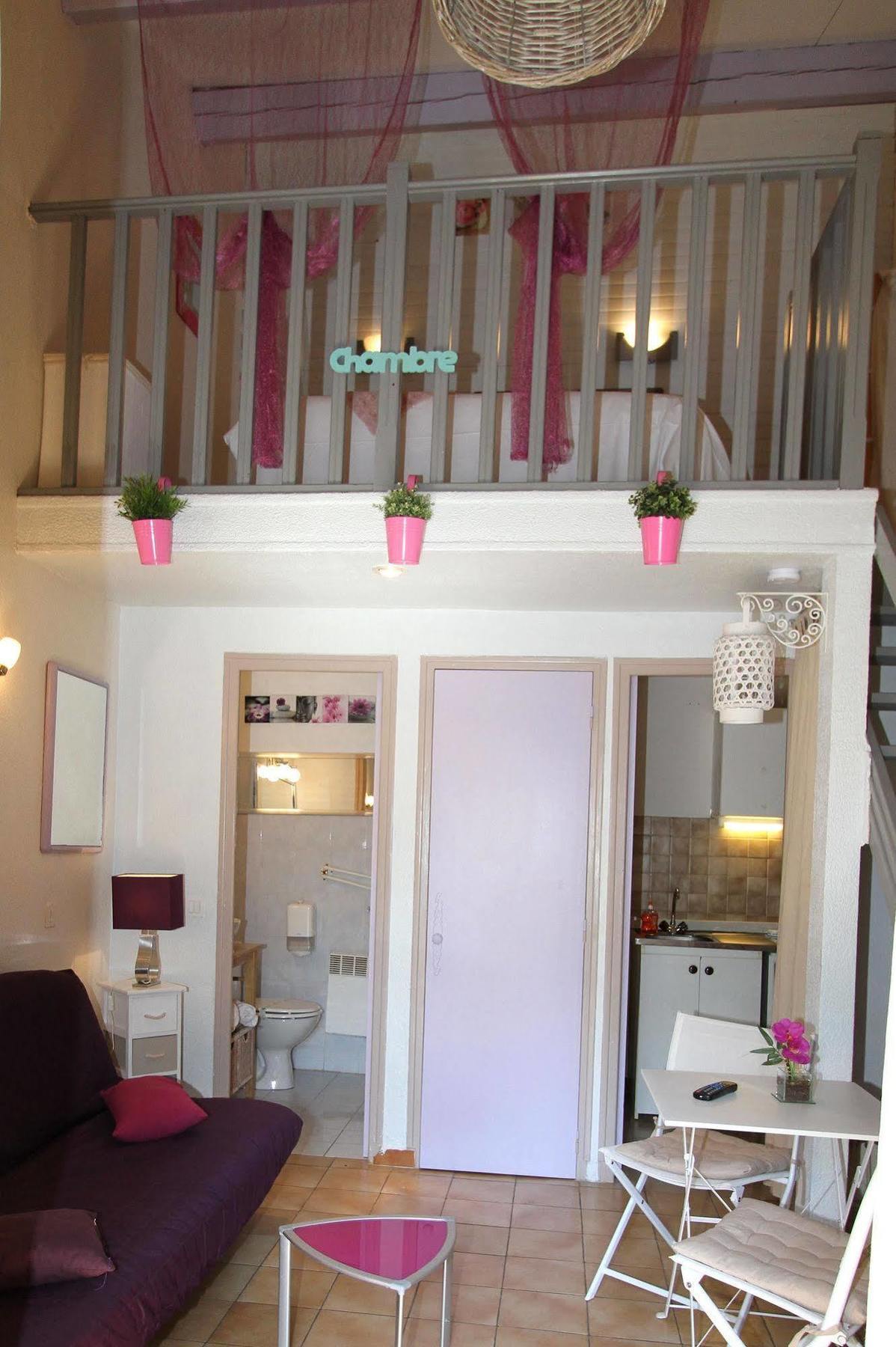 Auberge Des Pins Tourrettes Kültér fotó