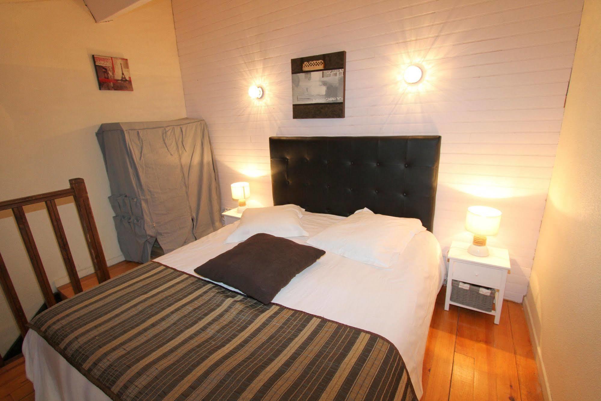 Auberge Des Pins Tourrettes Kültér fotó